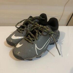 Nike Kids Gray and Black Sneakers